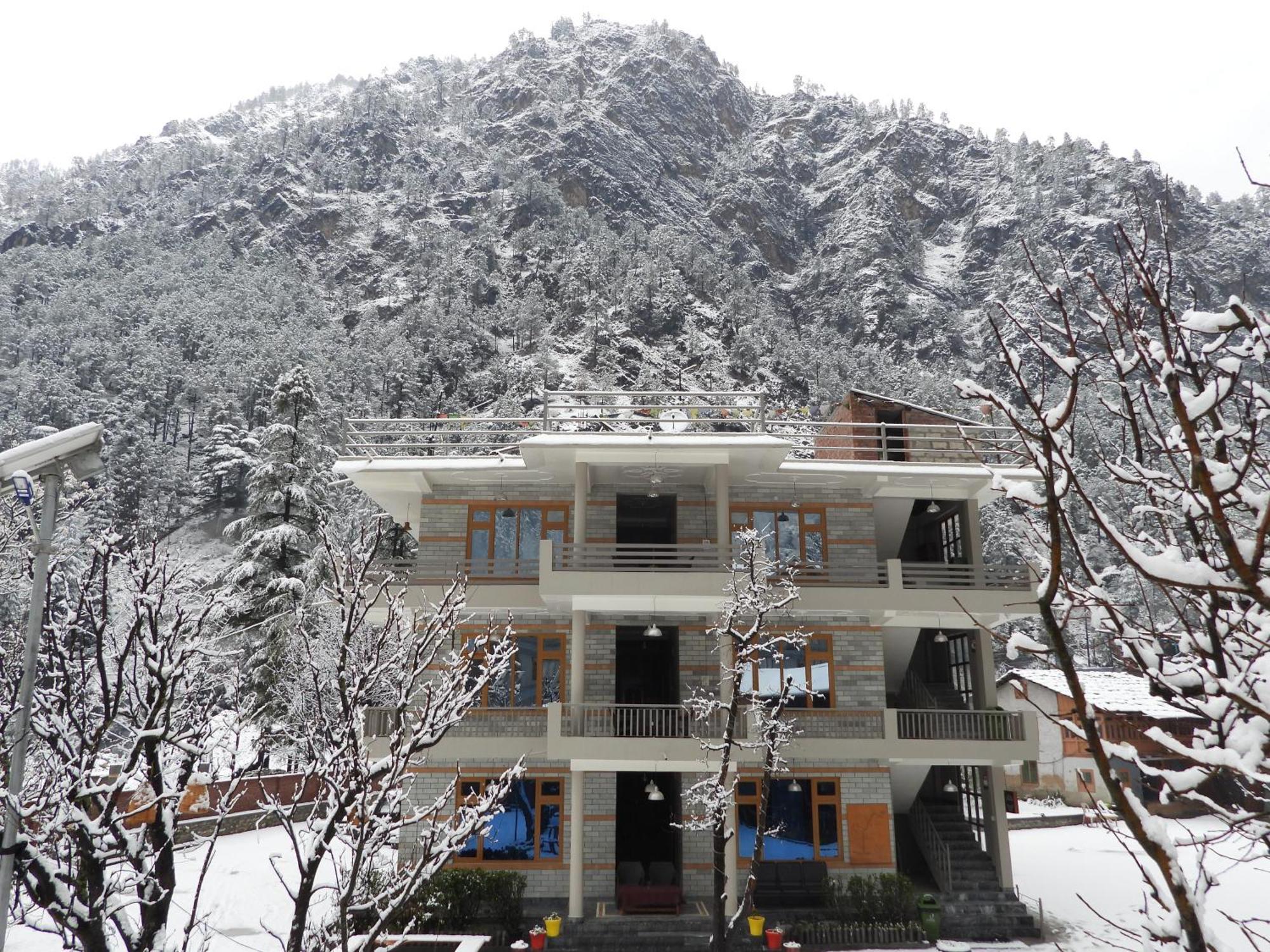 The Royal Orchard Kasol 호텔 외부 사진