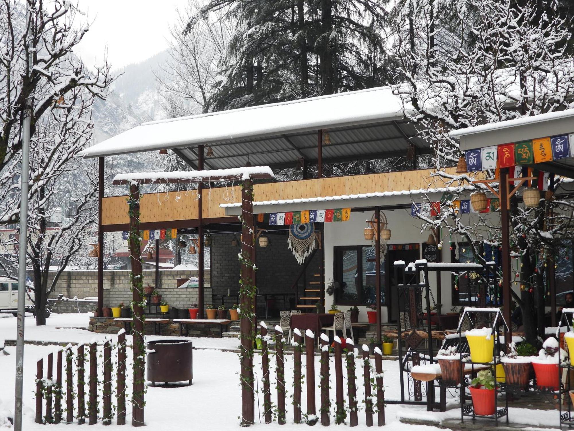 The Royal Orchard Kasol 호텔 외부 사진