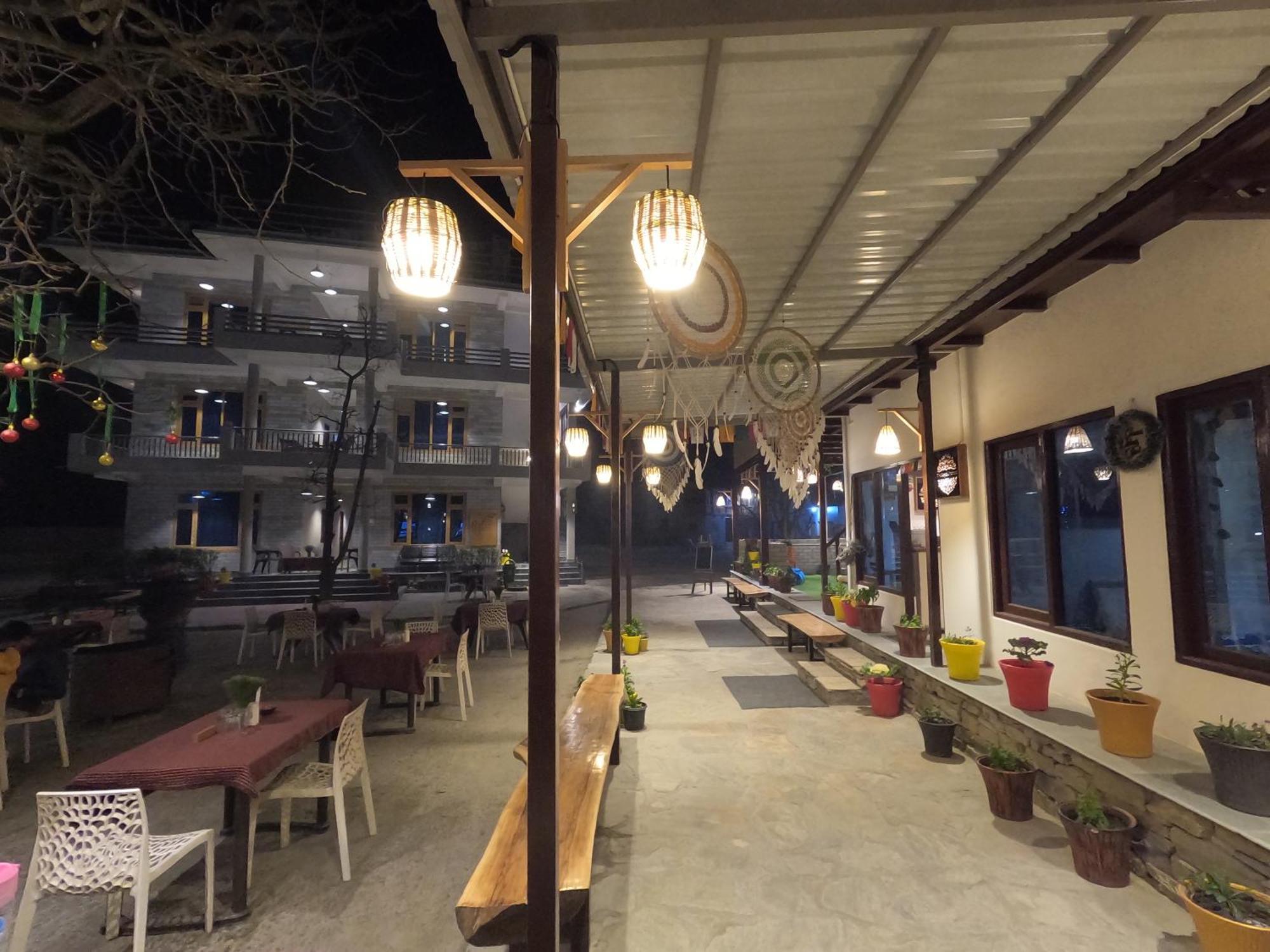 The Royal Orchard Kasol 호텔 외부 사진