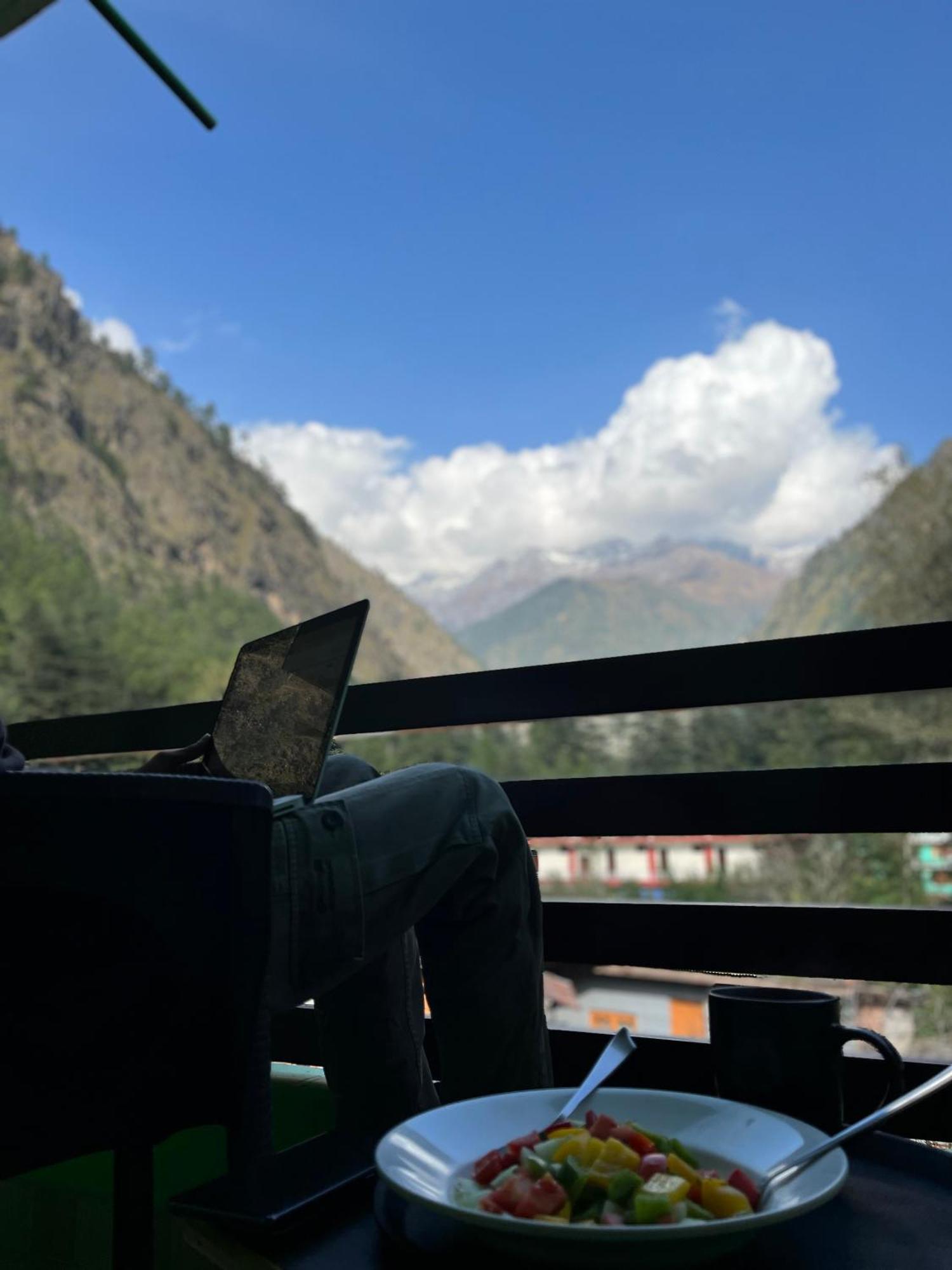 The Royal Orchard Kasol 호텔 외부 사진