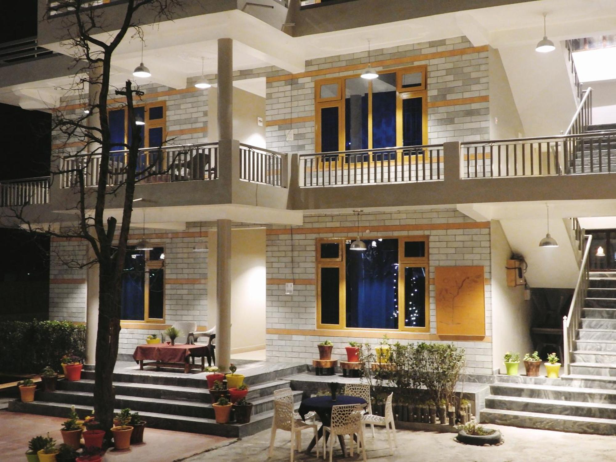The Royal Orchard Kasol 호텔 외부 사진
