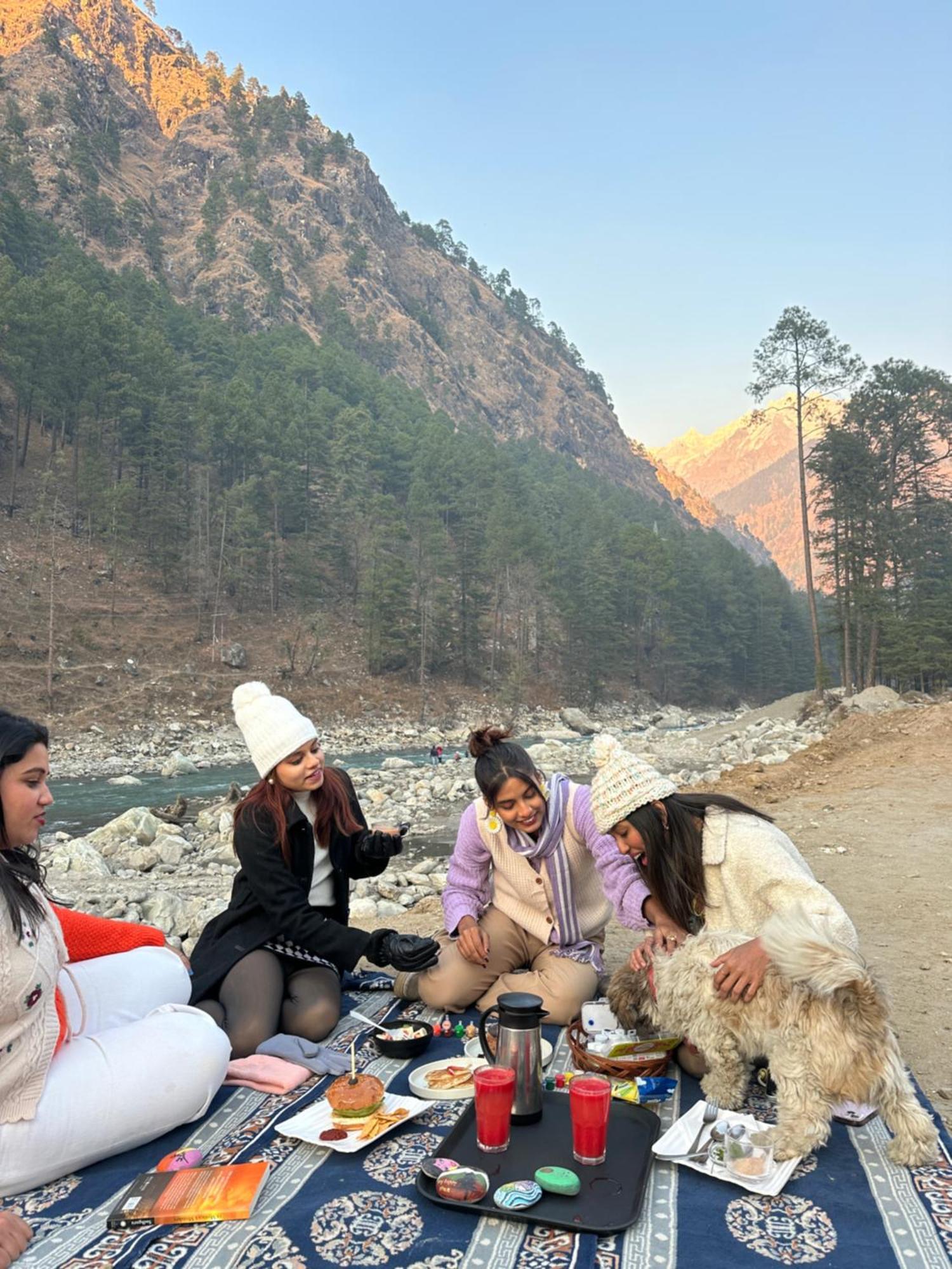 The Royal Orchard Kasol 호텔 외부 사진
